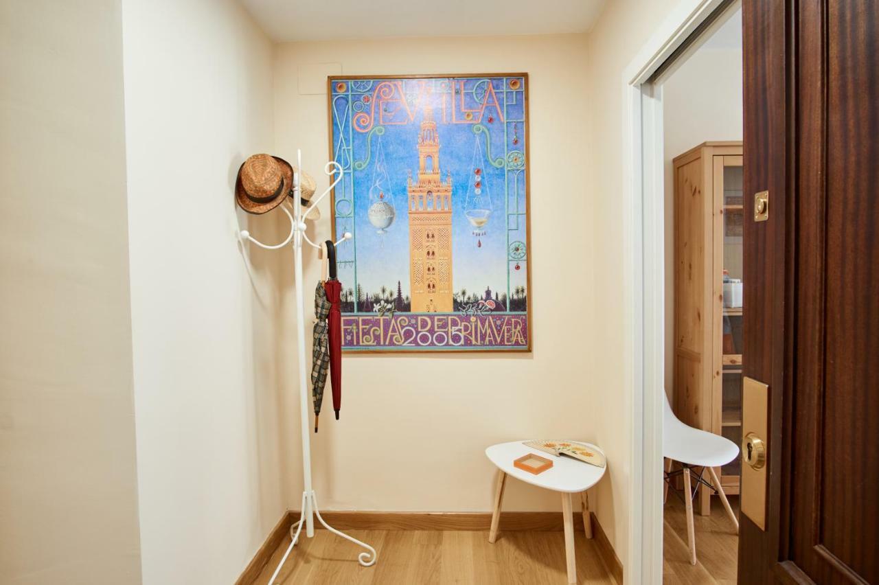 Rodrigo De Triana Courtyard By Valcambre Lägenhet Sevilla Exteriör bild